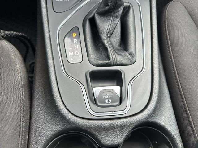 Used 2019 Jeep Cherokee Latitude w/ Cold Weather Group AWD/4WD image 32