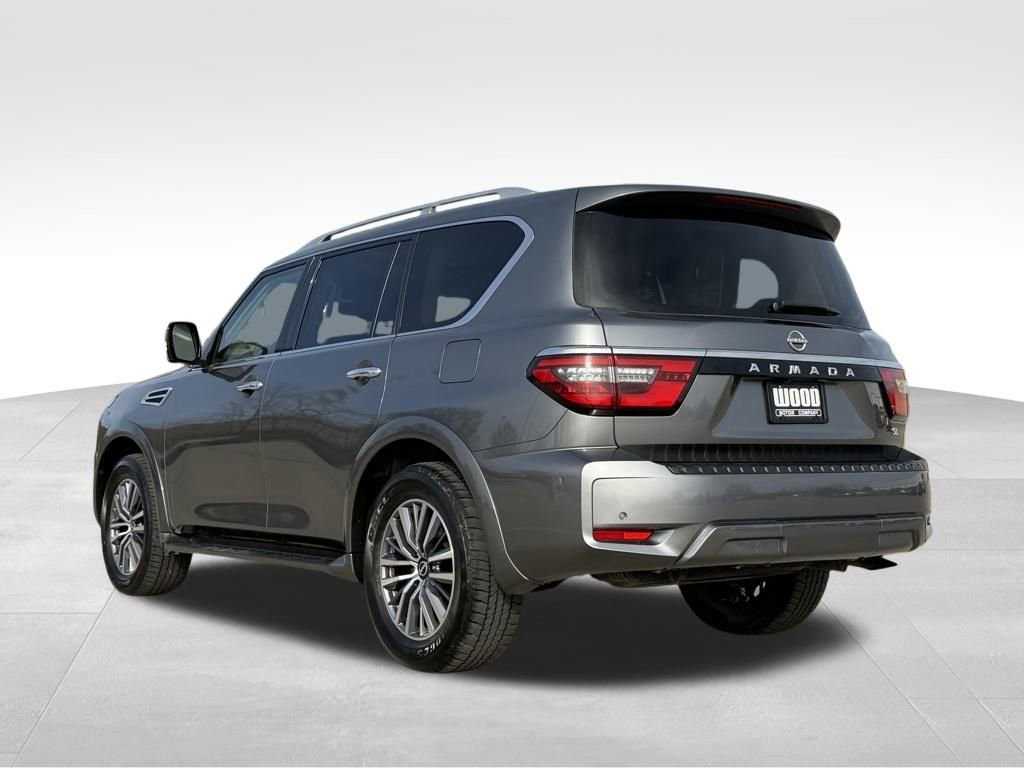 Used 2024 Nissan Armada SL w/ Captain's Chairs Package image 5