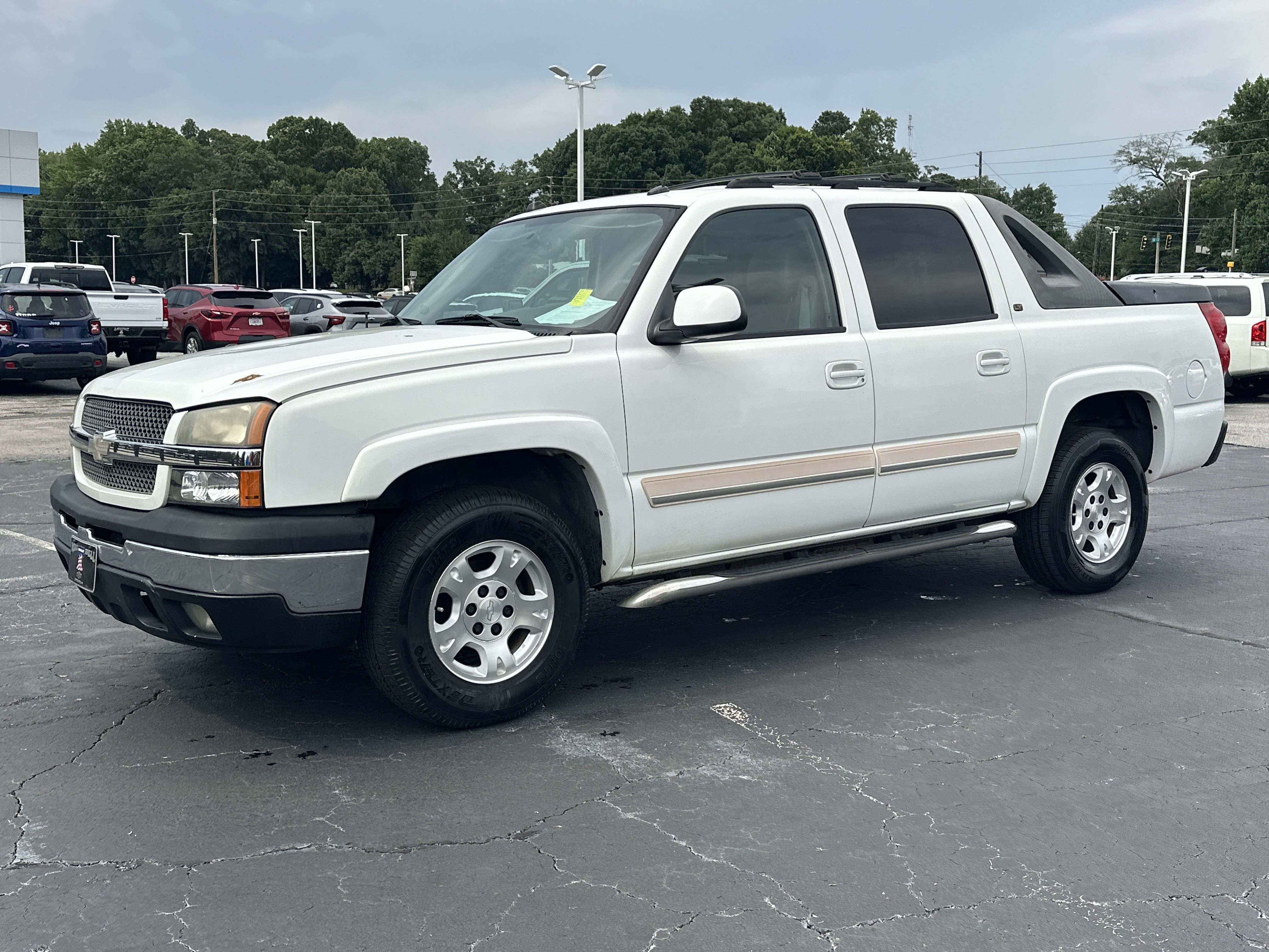 Used 2005 Chevrolet Avalanche Z66 w/ Sun And Sound Package RWD image 4