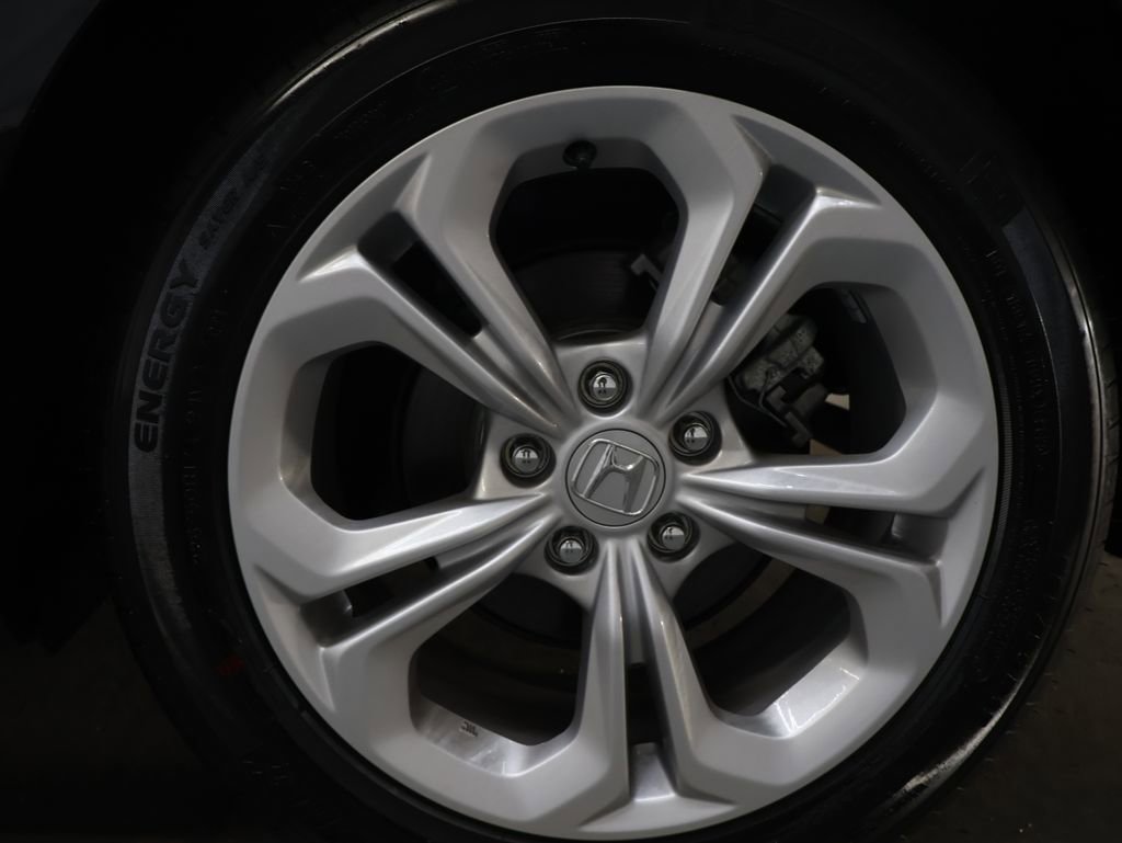 Used 2025 Honda Accord LX image 32