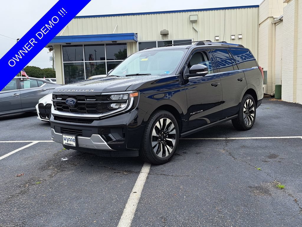 New 2026 Ford Expedition Platinum w/ Driver's Package AWD/4WD image 3