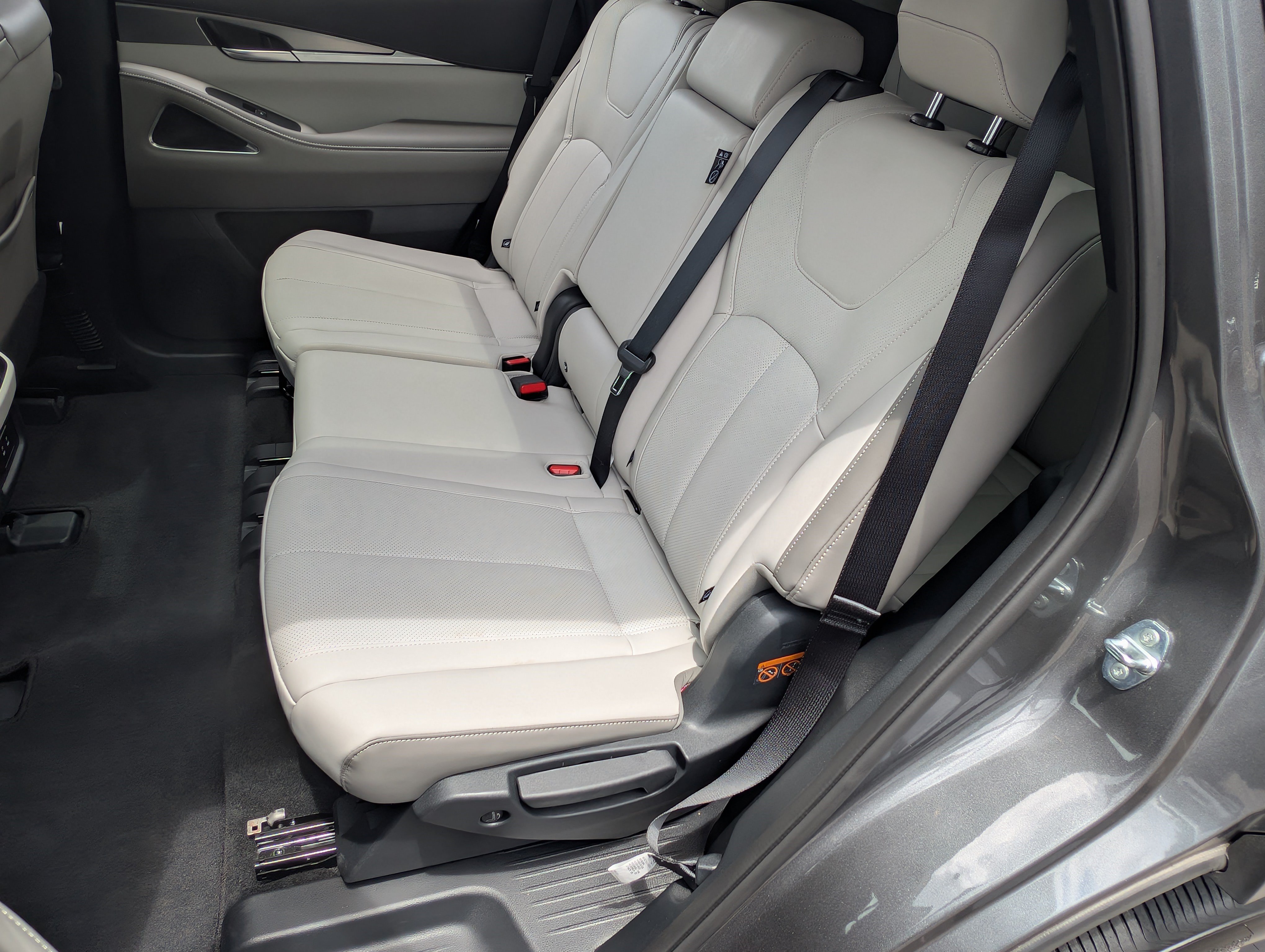 Used 2026 INFINITI QX60 Luxe w/ Cargo Package FWD image 18