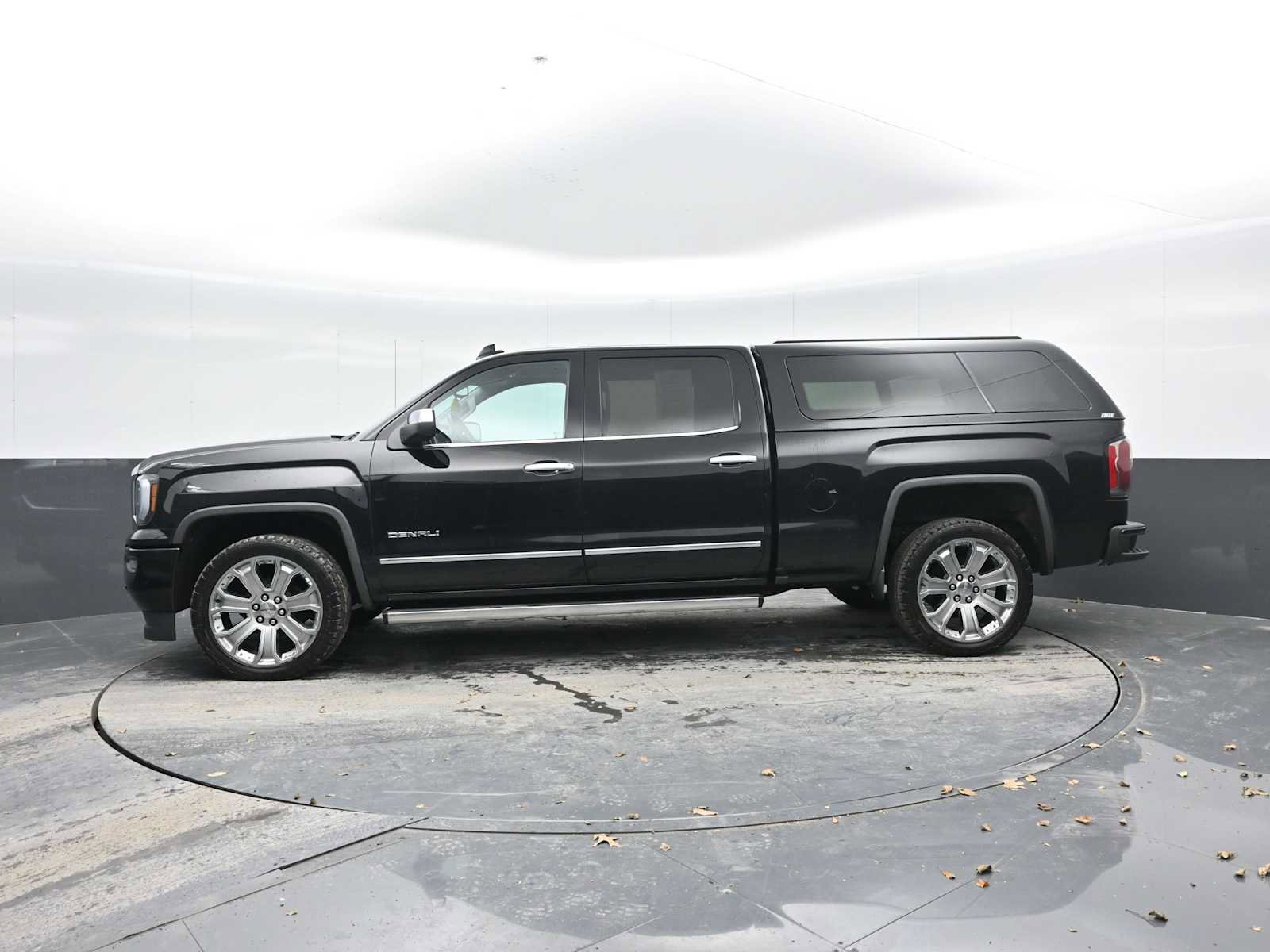 Used 2018 GMC Sierra 1500 Denali w/ Denali Ultimate Package image 4