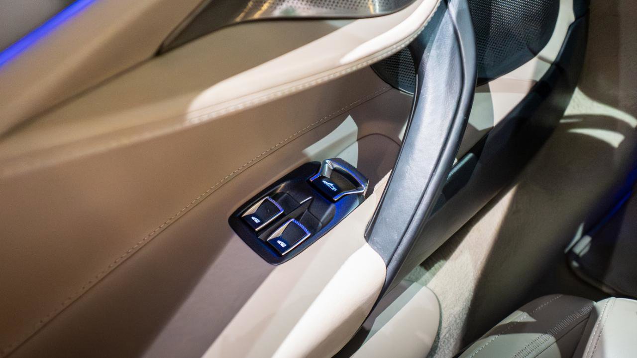 Used 2018 McLaren 720S Luxury RWD image 21