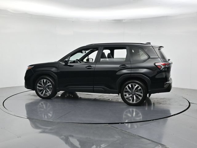Used 2025 Subaru Forester Touring w/ Popular Package - Touring AWD/4WD image 7