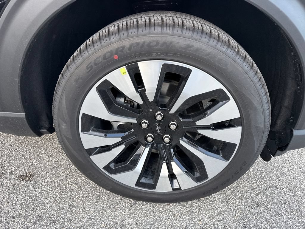 New 2027 Ford Explorer Platinum AWD/4WD image 12