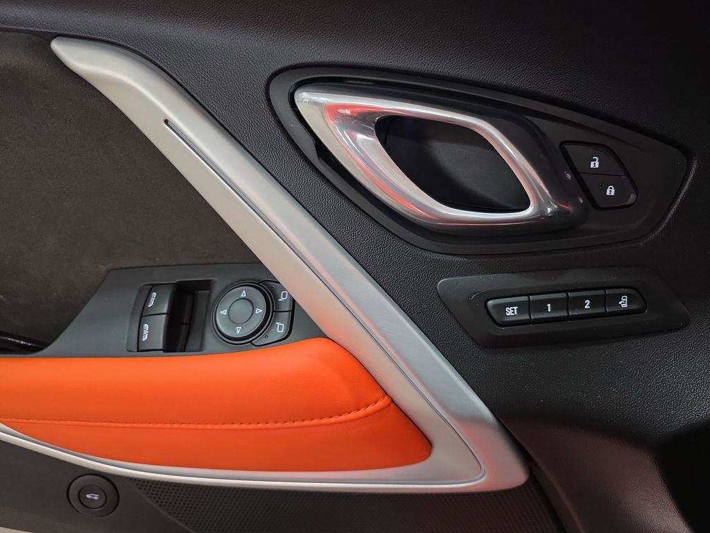 Certified 2018 Chevrolet Camaro SS w/ Hot Wheels Edition RWD image 28