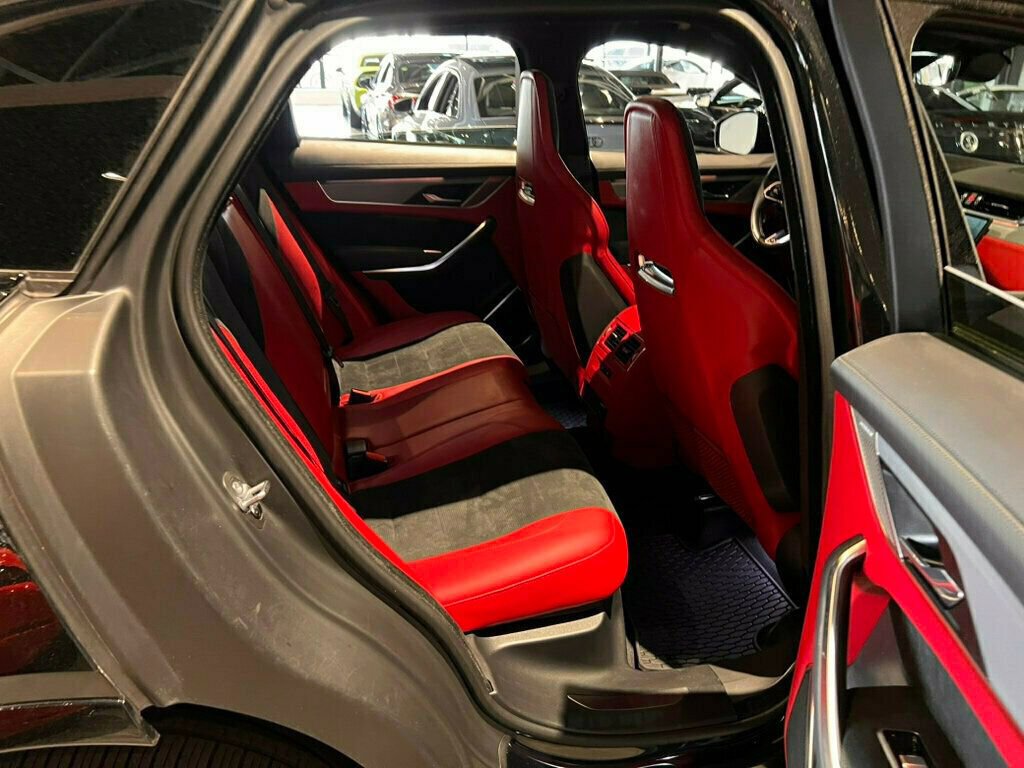 Used 2023 Jaguar F-PACE SVR image 22