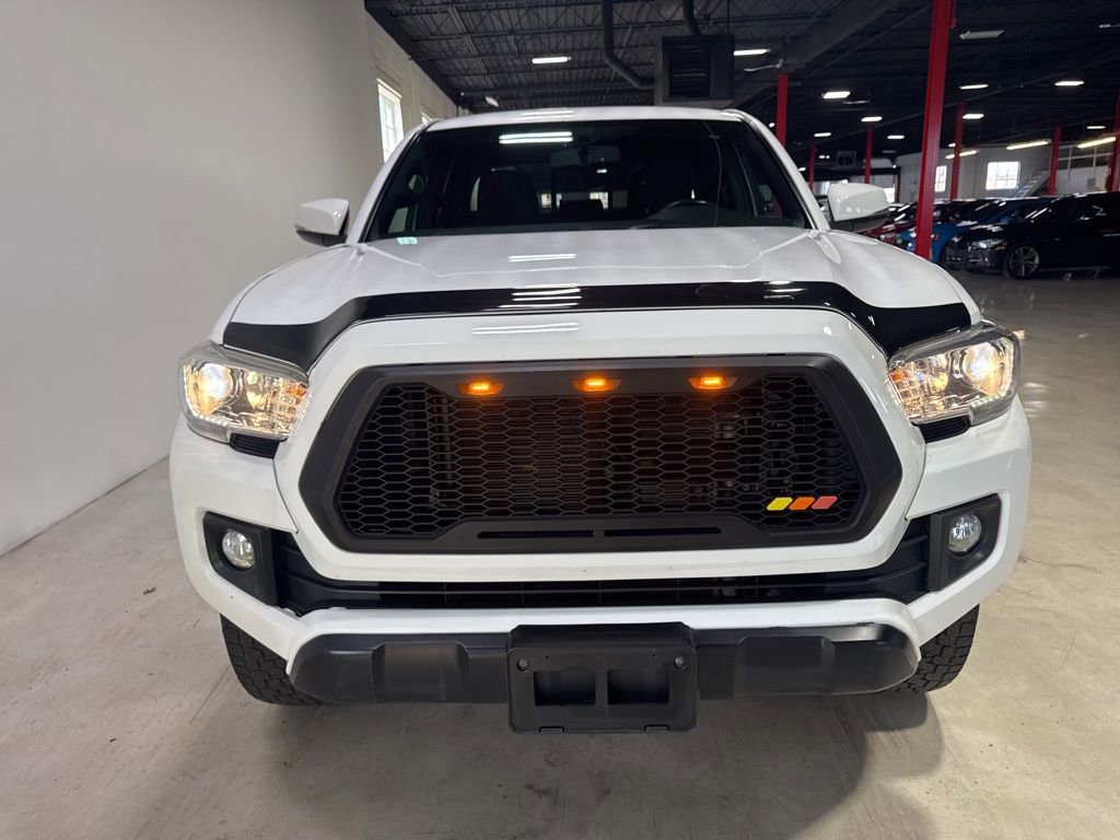 Used 2016 Toyota Tacoma TRD Off-Road w/ Towing Package RWD image 9