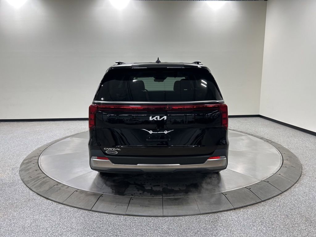 Used 2025 Kia Carnival SX image 8