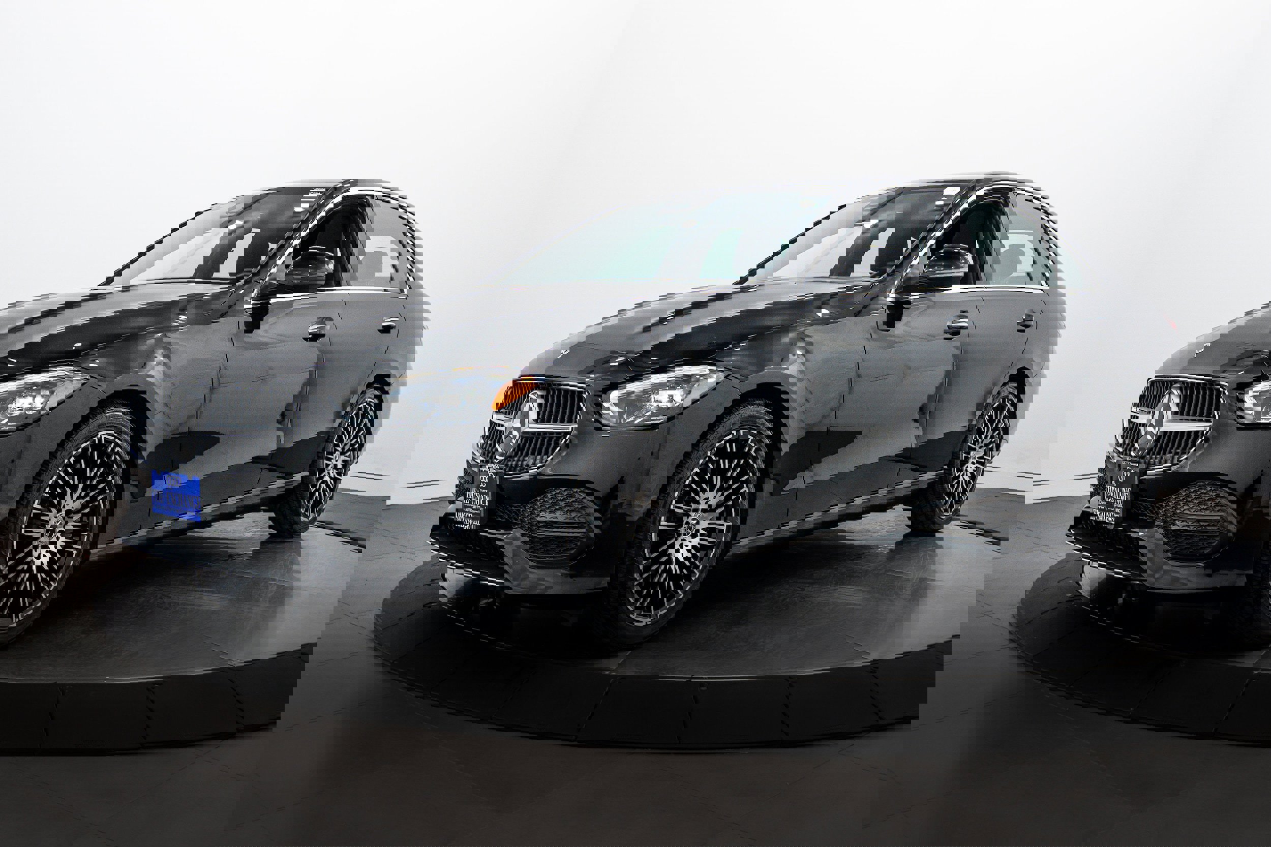 Used 2023 Mercedes-Benz C 300 4MATIC Sedan image 7