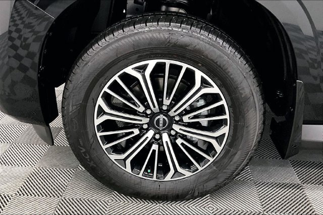 New 2026 Nissan Armada Platinum AWD/4WD image 13
