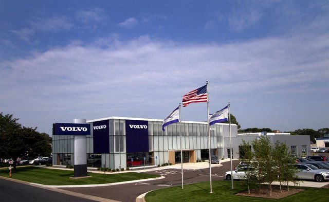 Certified 2025 Volvo XC40 B5 Core image 32