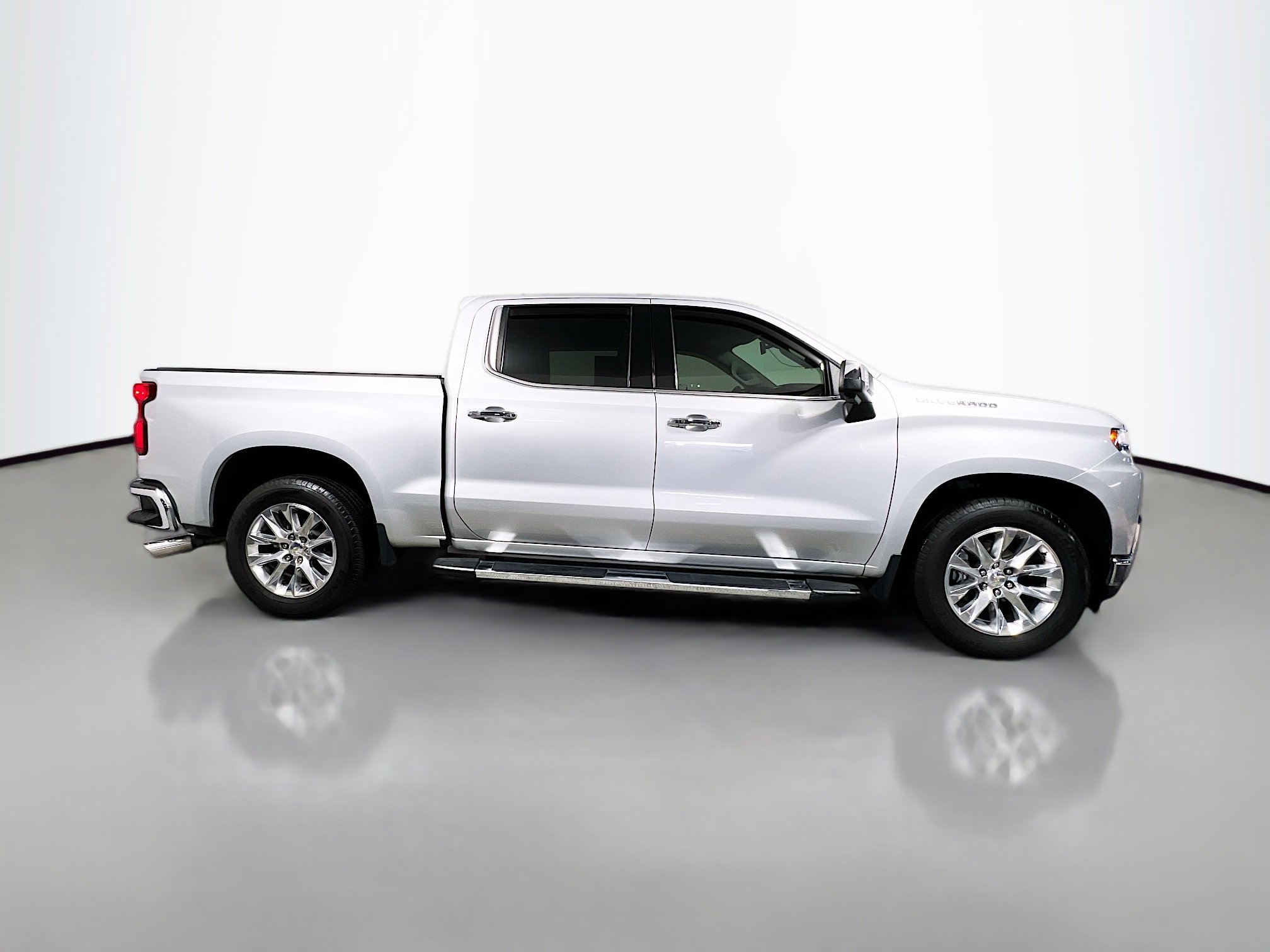 Used 2021 Chevrolet Silverado 1500 LTZ RWD image 3