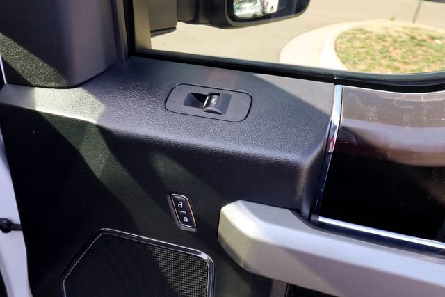 Used 2018 Ford F150 Platinum w/ Equipment Group 701A Luxury image 48