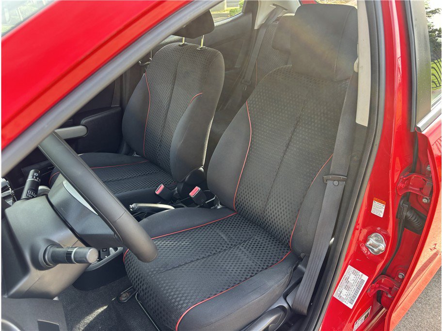 Used 2011 MAZDA MAZDA2 Touring FWD image 11