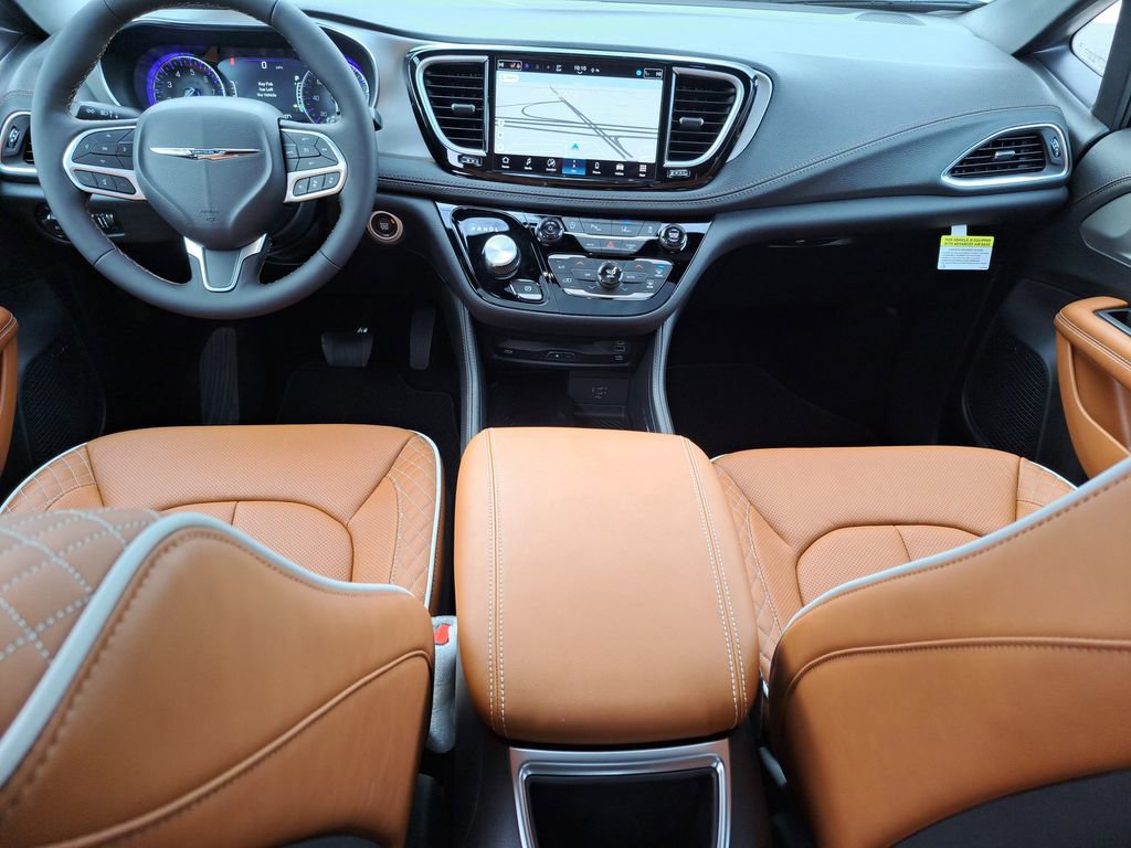 New 2026 Chrysler Pacifica Pinnacle w/ Trailer Tow Group image 12