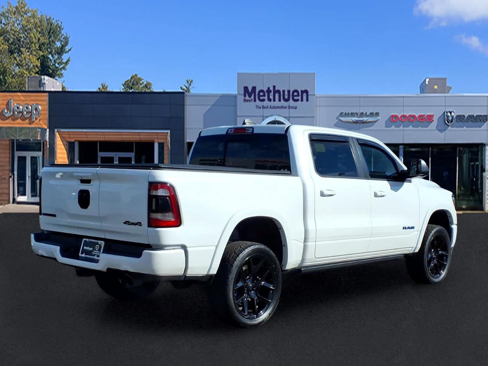 Used 2022 RAM 1500 Laramie AWD/4WD image 4
