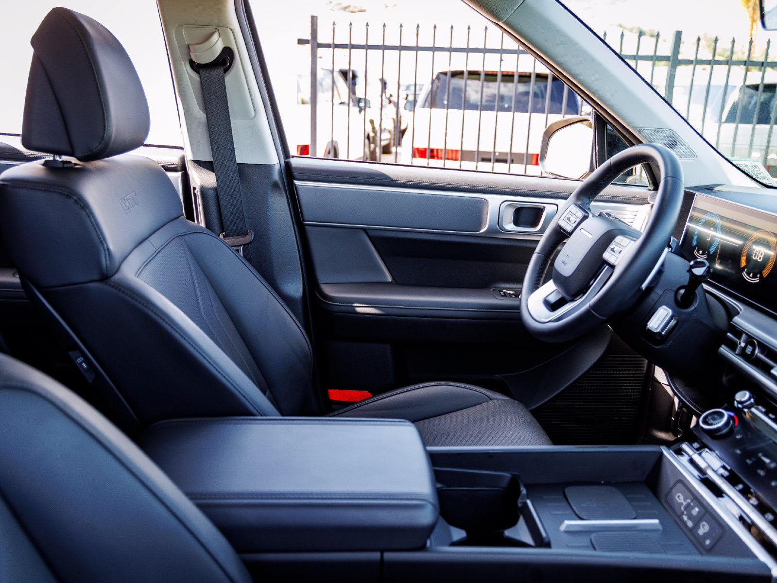 Used 2025 Hyundai Santa Fe XRT AWD/4WD image 34