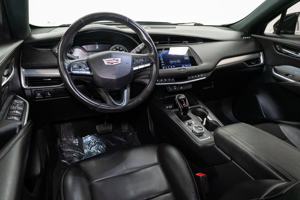 Used 2020 Cadillac XT4 Premium Luxury AWD/4WD image 9
