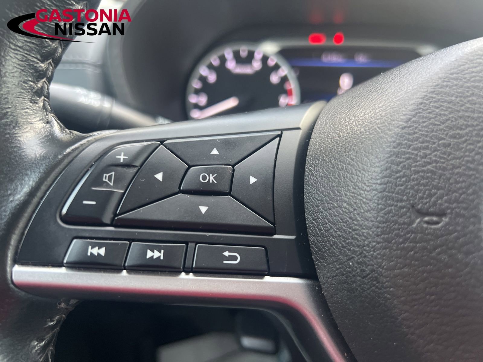 Used 2022 Nissan Sentra SV image 46