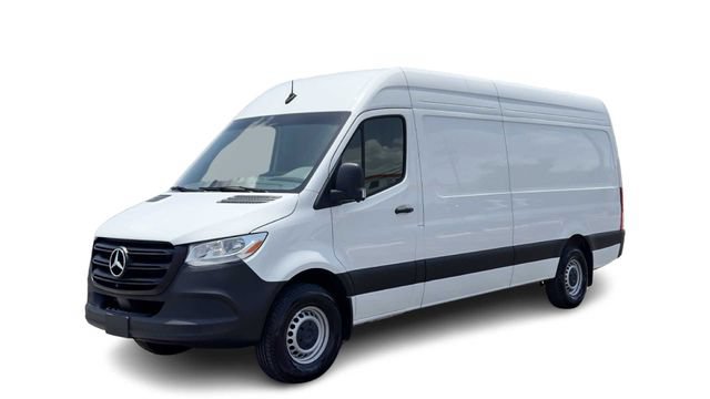 Used 2025 Mercedes-Benz Sprinter 2500 image 5