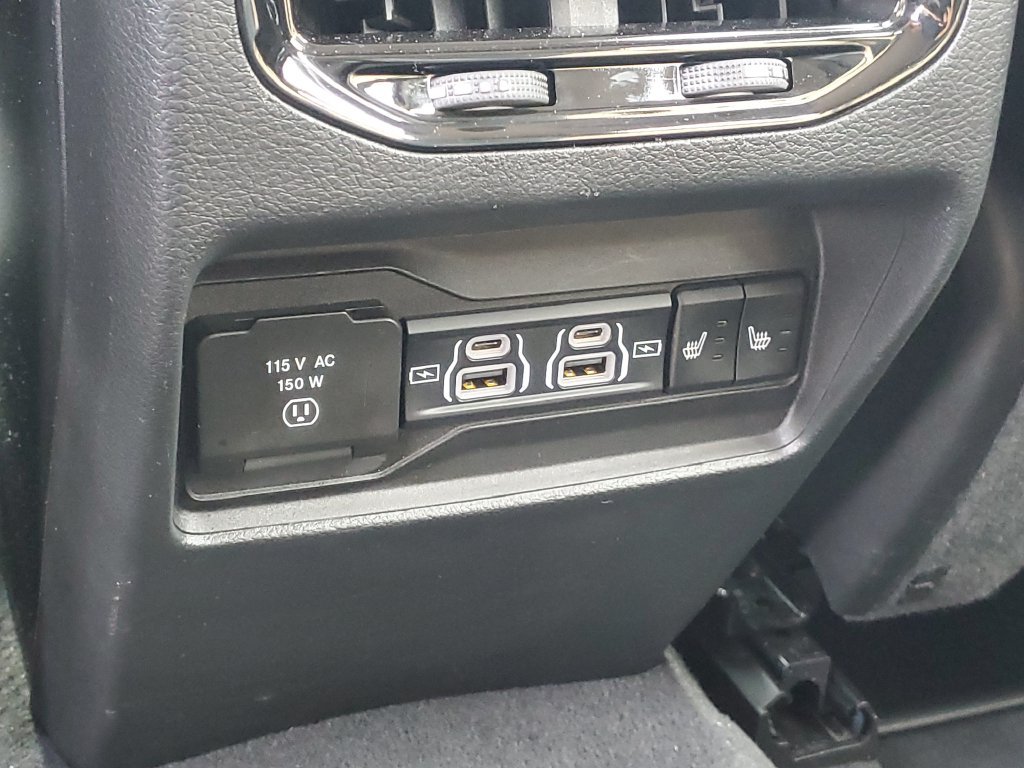 Used 2023 Jeep Grand Cherokee Limited AWD/4WD image 15