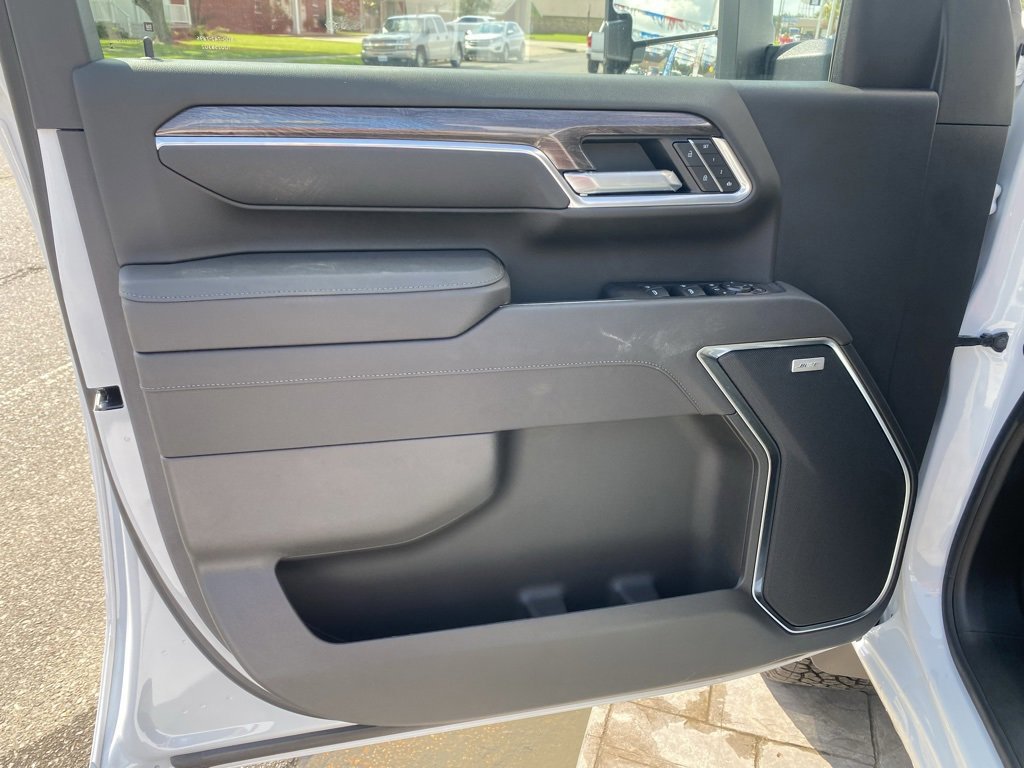 New 2025 Chevrolet Silverado 2500 LTZ w/ LTZ Convenience Package image 9