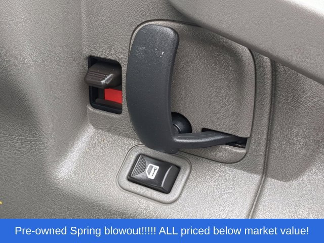 Used 2016 Chevrolet Express 2500 RWD image 37