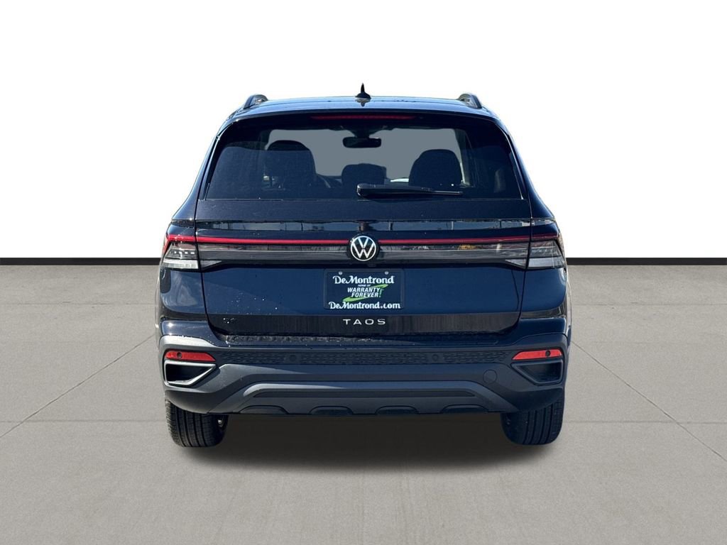 New 2026 Volkswagen Taos SE image 6
