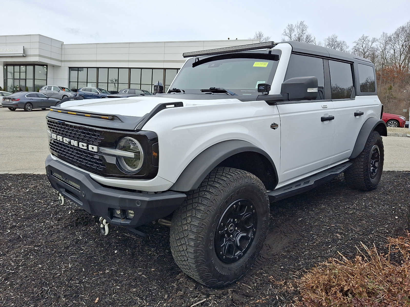 Used 2022 Ford Bronco Wildtrak image 3
