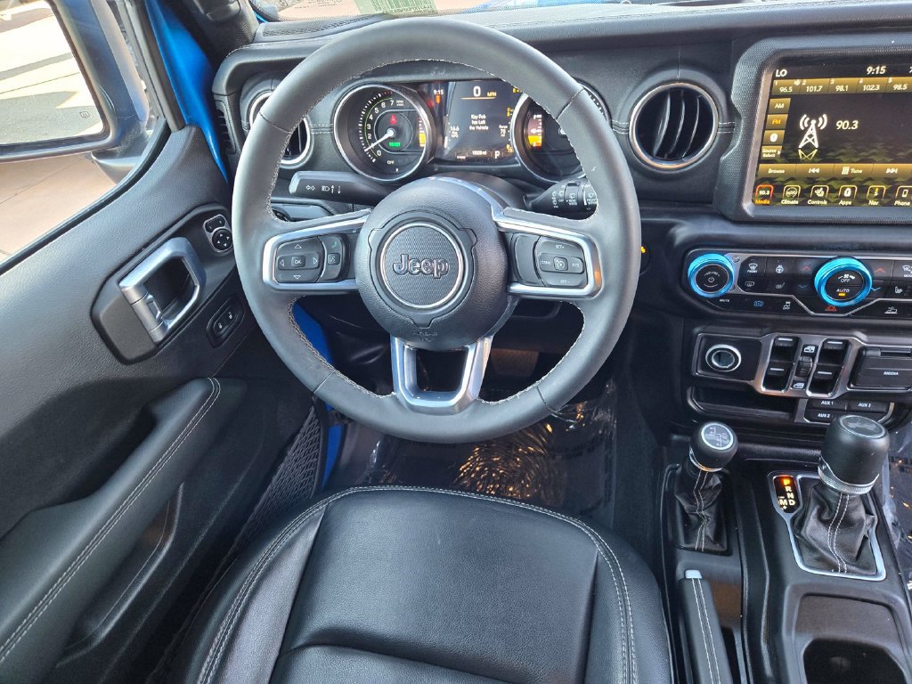 Used 2023 Jeep Wrangler Unlimited Sahara w/ Dual Top Group AWD/4WD image 10