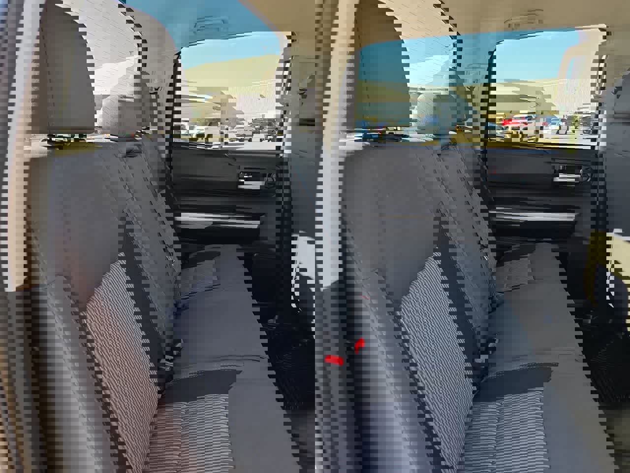 Used 2016 Toyota Tundra SR5 w/ SR5 Upgrade Package image 17