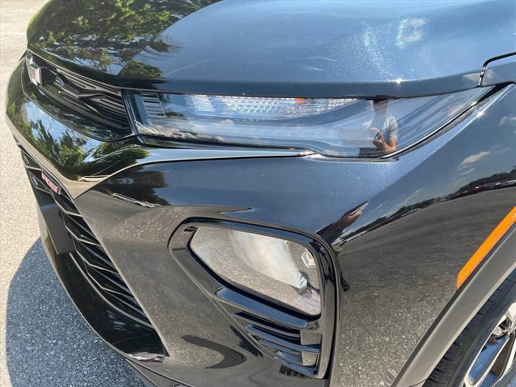 Used 2022 Chevrolet TrailBlazer RS FWD image 9