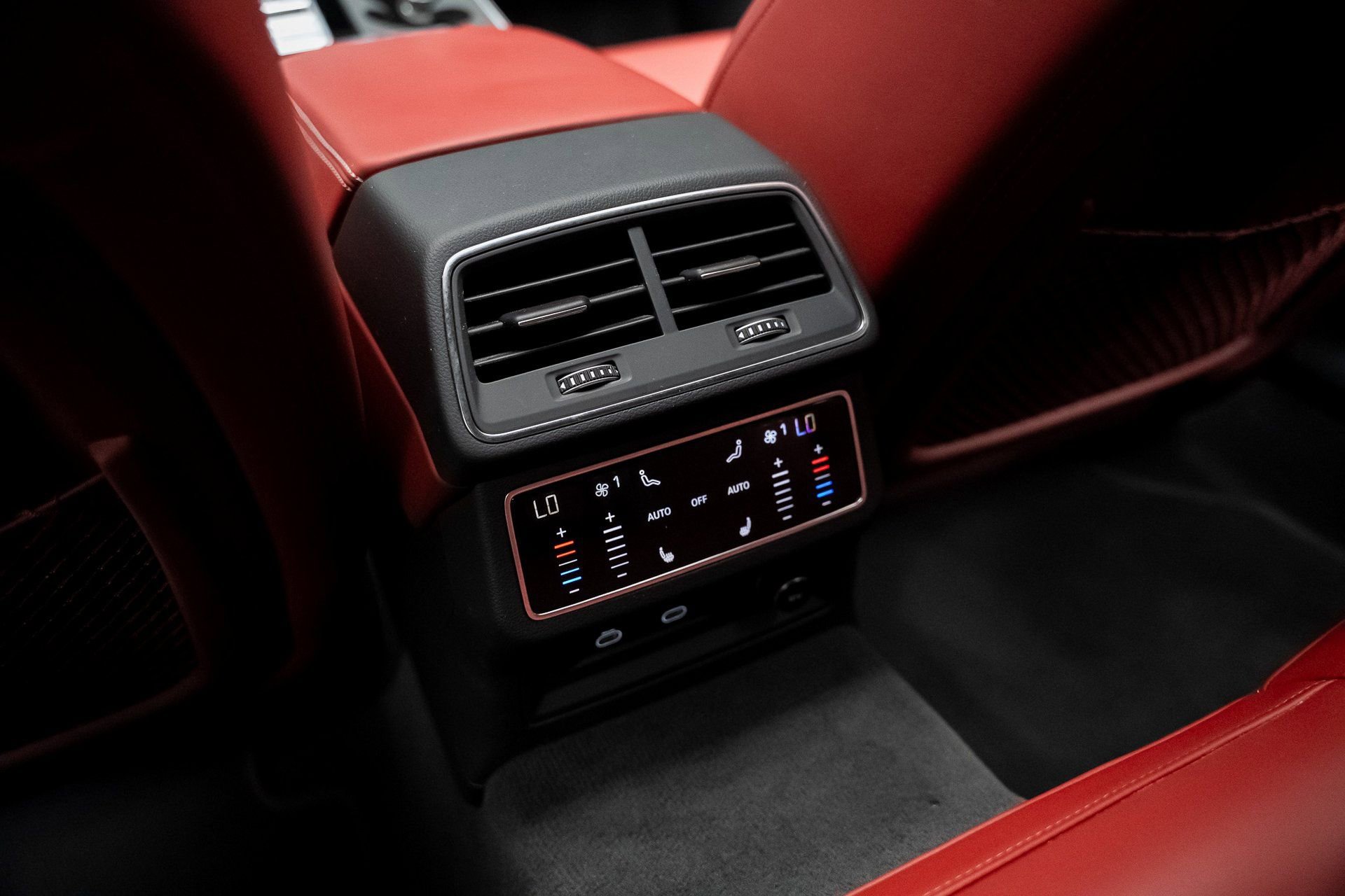 Used 2023 Audi S6 Premium Plus w/ Premium Plus Package image 42