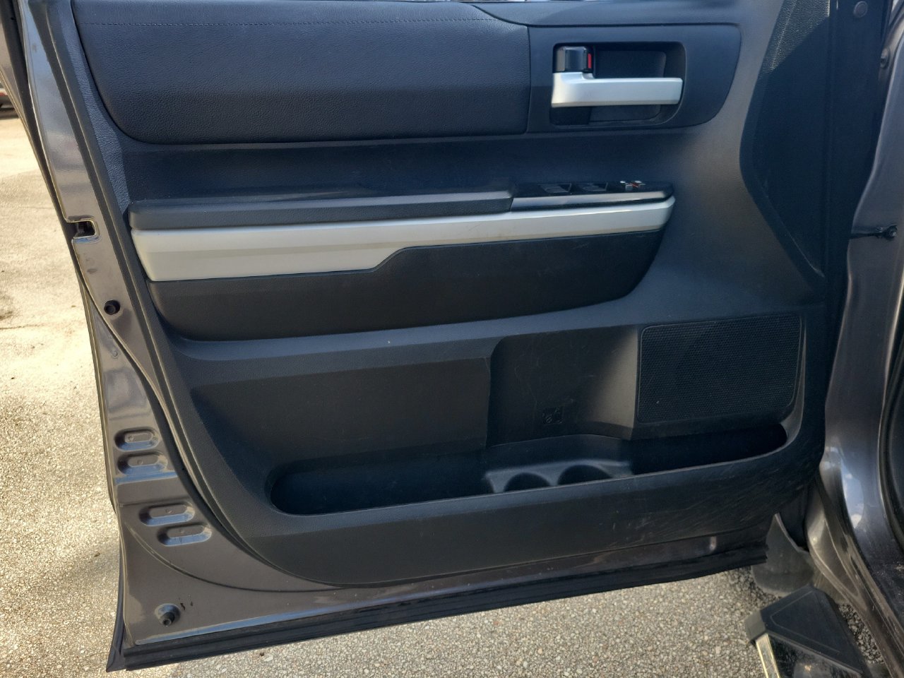 Used 2019 Toyota Tundra SR5 w/ TRD Off Road Package AWD/4WD image 12
