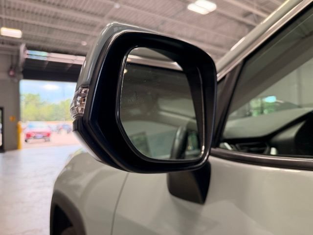 Used 2020 Toyota RAV4 XLE w/ Convenience Package AWD/4WD image 17