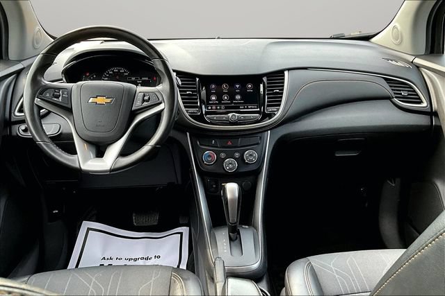 Used 2020 Chevrolet Trax LT w/ LT Convenience Package AWD/4WD image 15