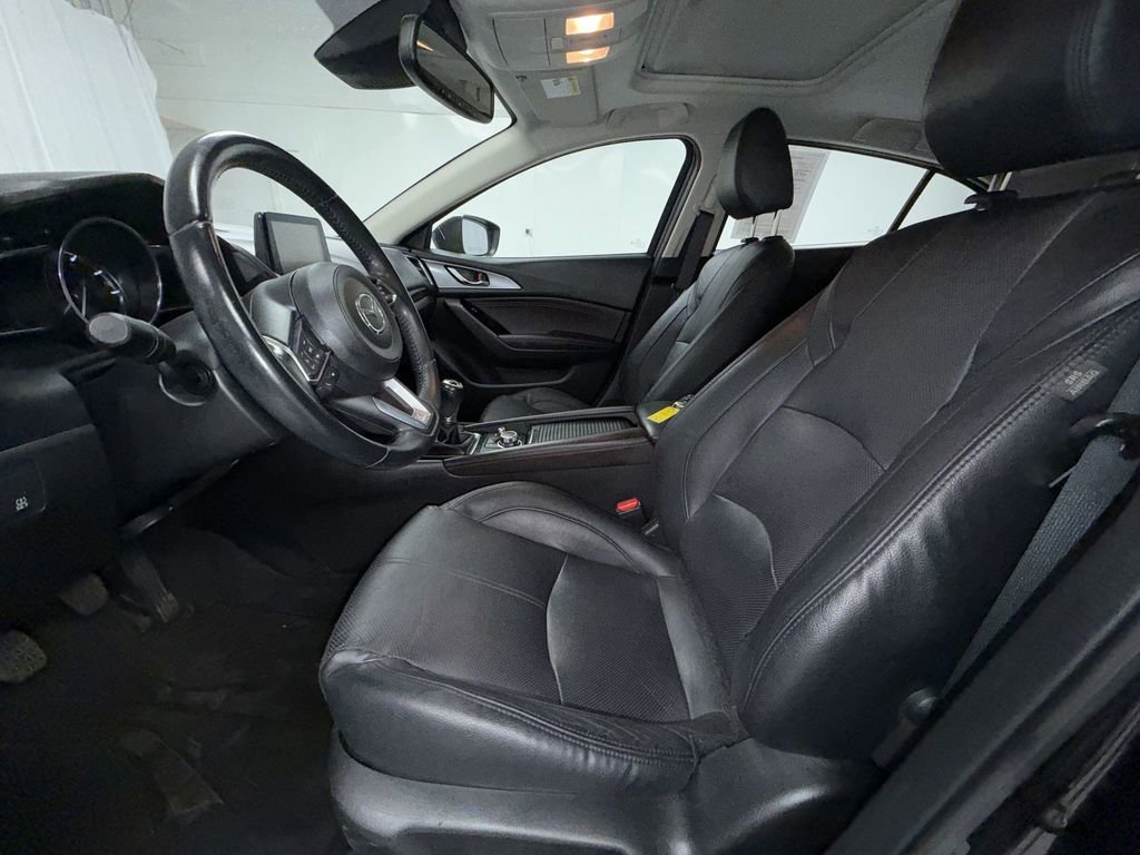 Used 2017 MAZDA MAZDA3 Grand Touring w/ Premium Equipment Package FWD image 13