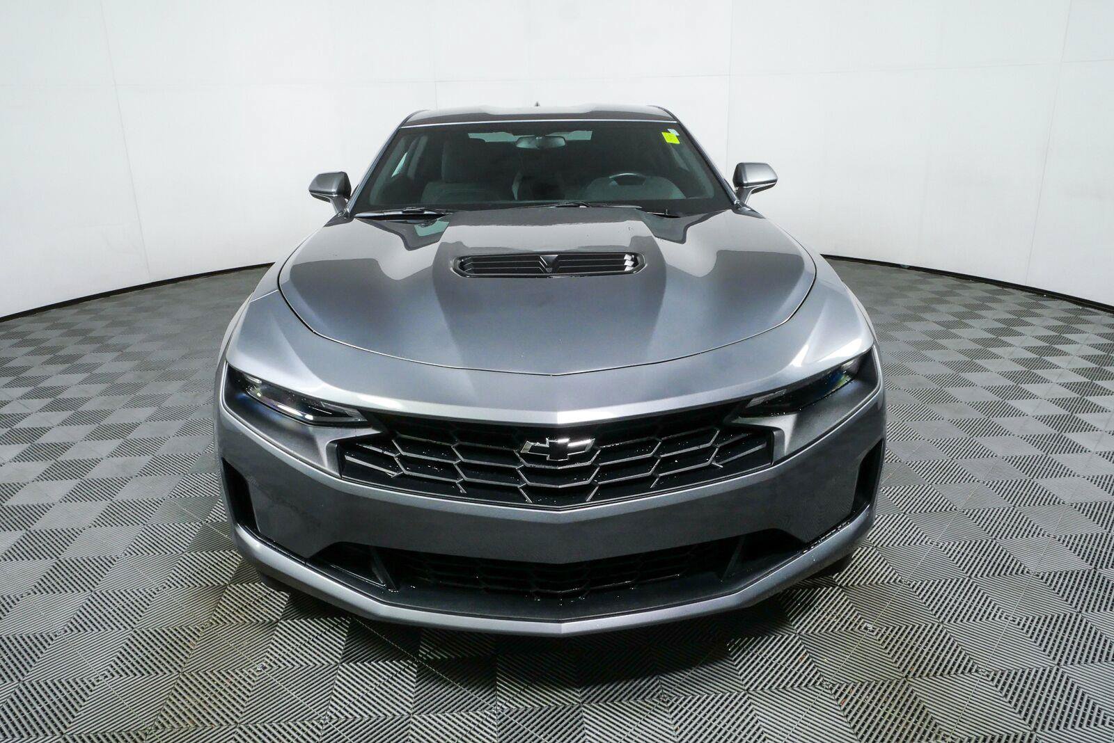 Used 2021 Chevrolet Camaro LT RWD image 23
