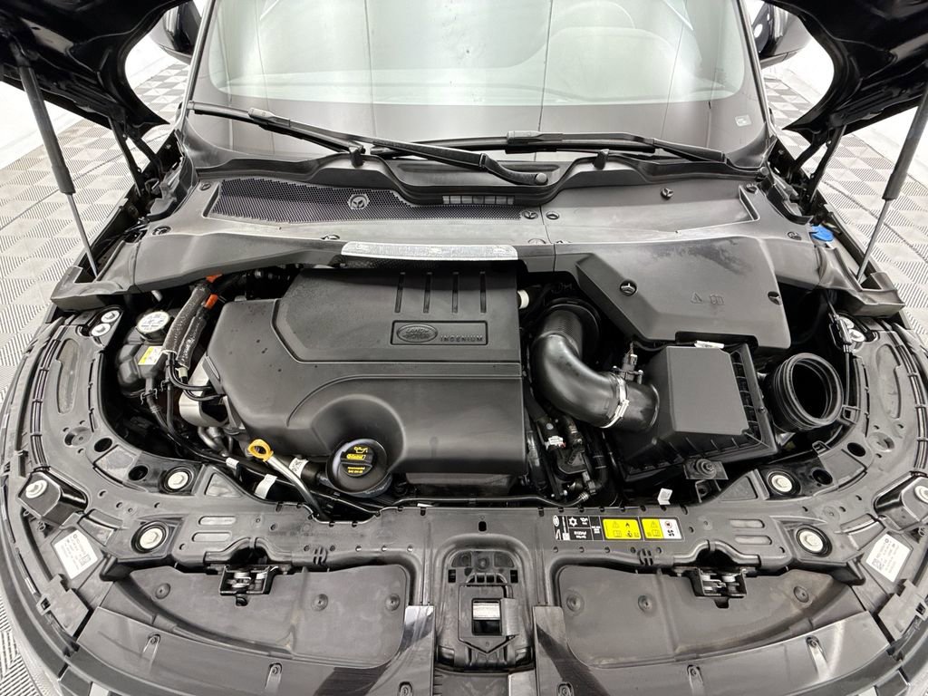 Certified 2025 Land Rover Range Rover Evoque S image 28