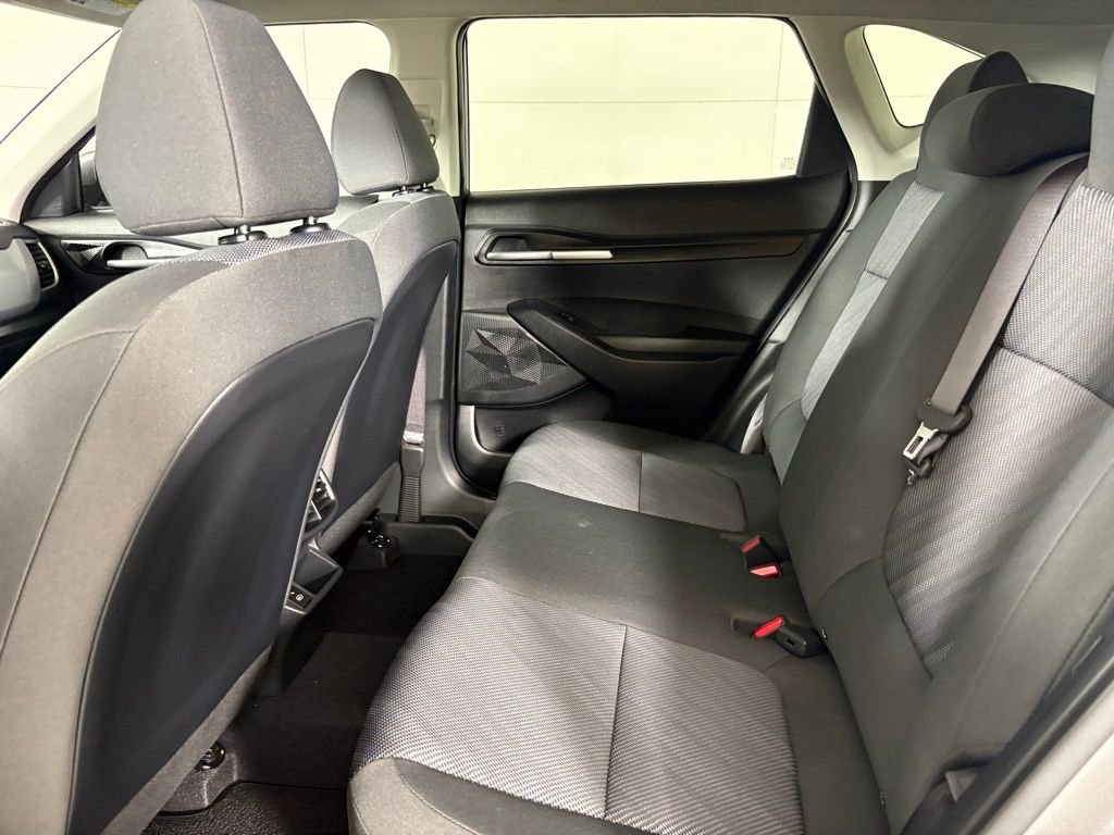 New 2026 Kia Seltos LX FWD image 32