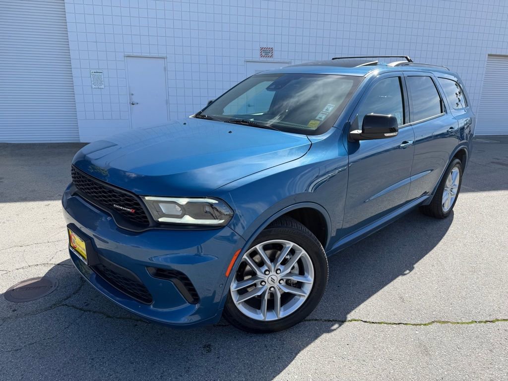 Used 2025 Dodge Durango GT image 1