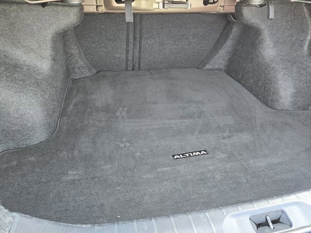 Used 2025 Nissan Altima 2.5 SV image 14