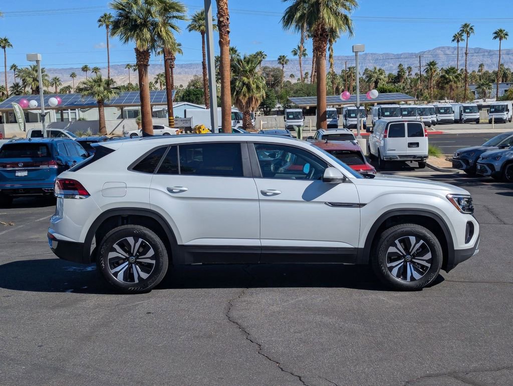 New 2026 Volkswagen Atlas Cross Sport SE image 2