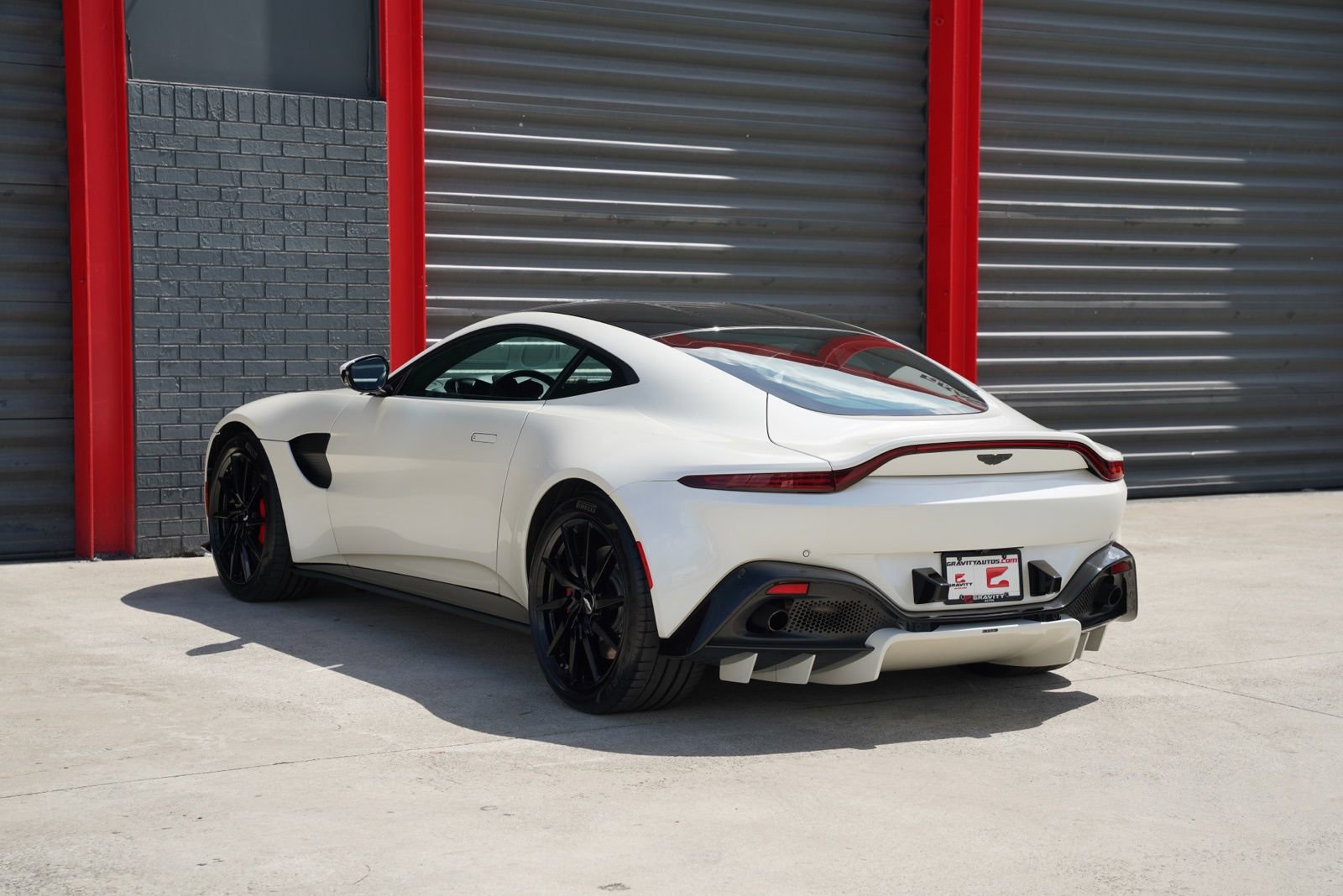 Used 2019 Aston Martin V8 Vantage Coupe image 7