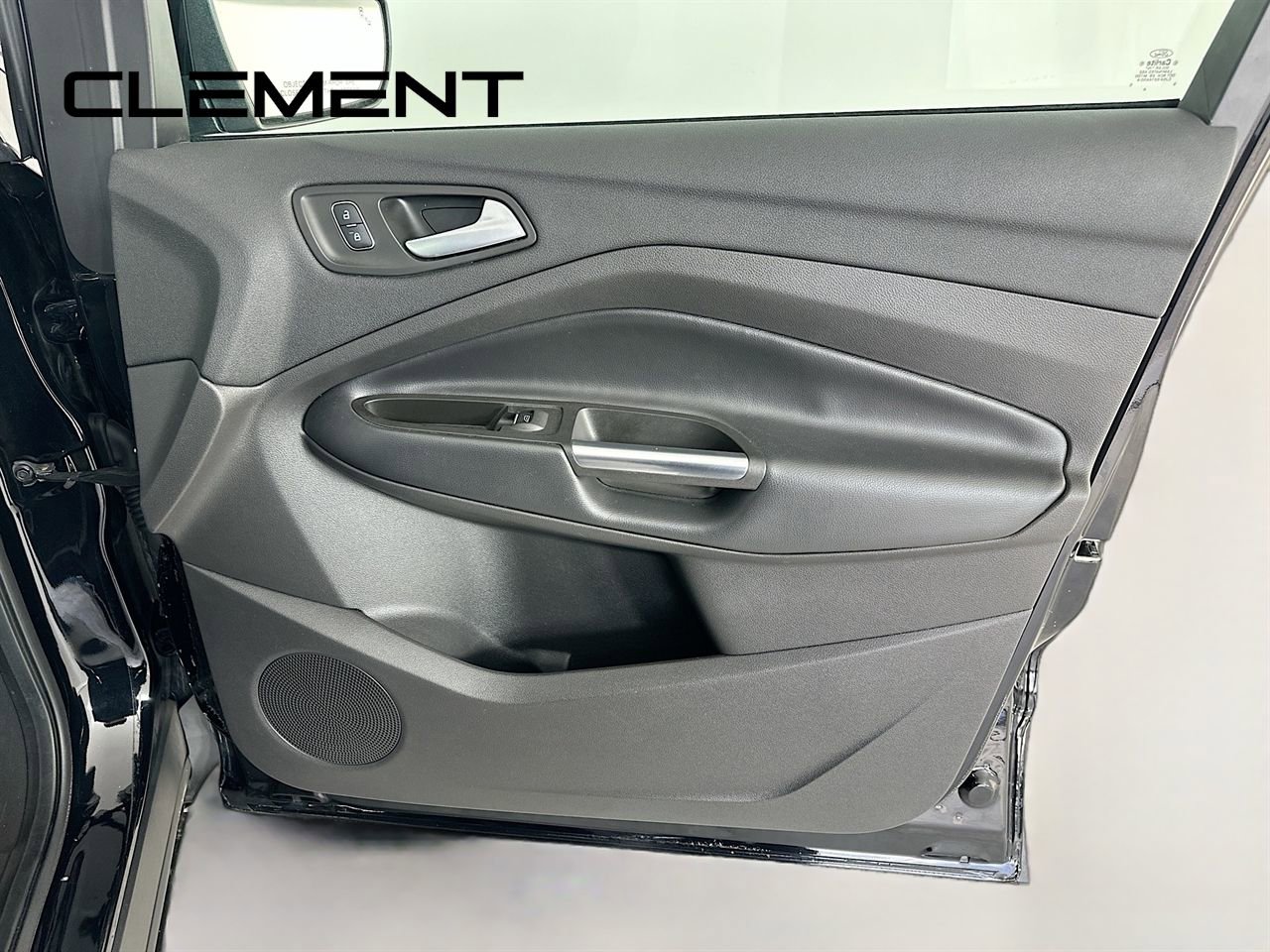 Used 2019 Ford Escape SEL image 34