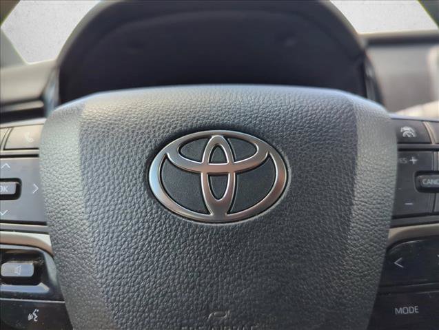 Used 2025 Toyota Camry LE FWD image 23