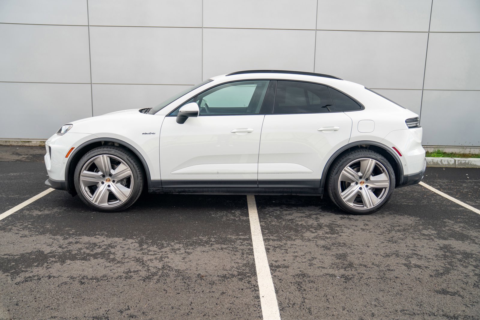 Certified 2025 Porsche Macan Electric video 2