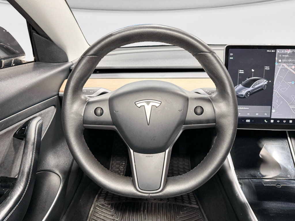 Used 2020 Tesla Model 3 Standard Range Plus image 7